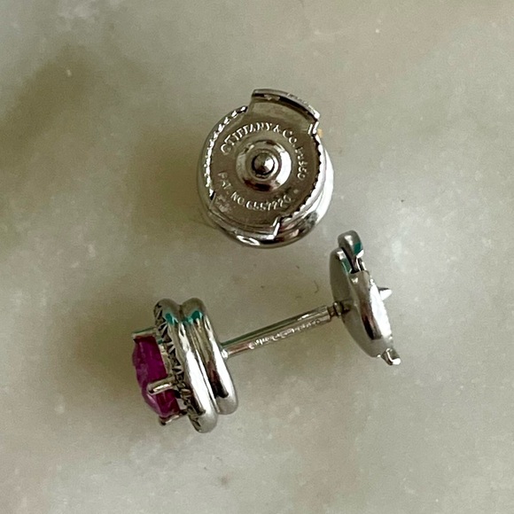 Tiffany & CO Soleste Pink Sapphire & Diamond earrings. - Picture 8 of 9
